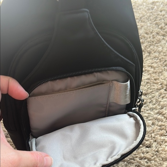 Baggallini Black Crossbody Bag - Picture 2 of 7